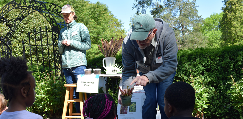 Youth Education at the Arboretum Reinforces Science Standards